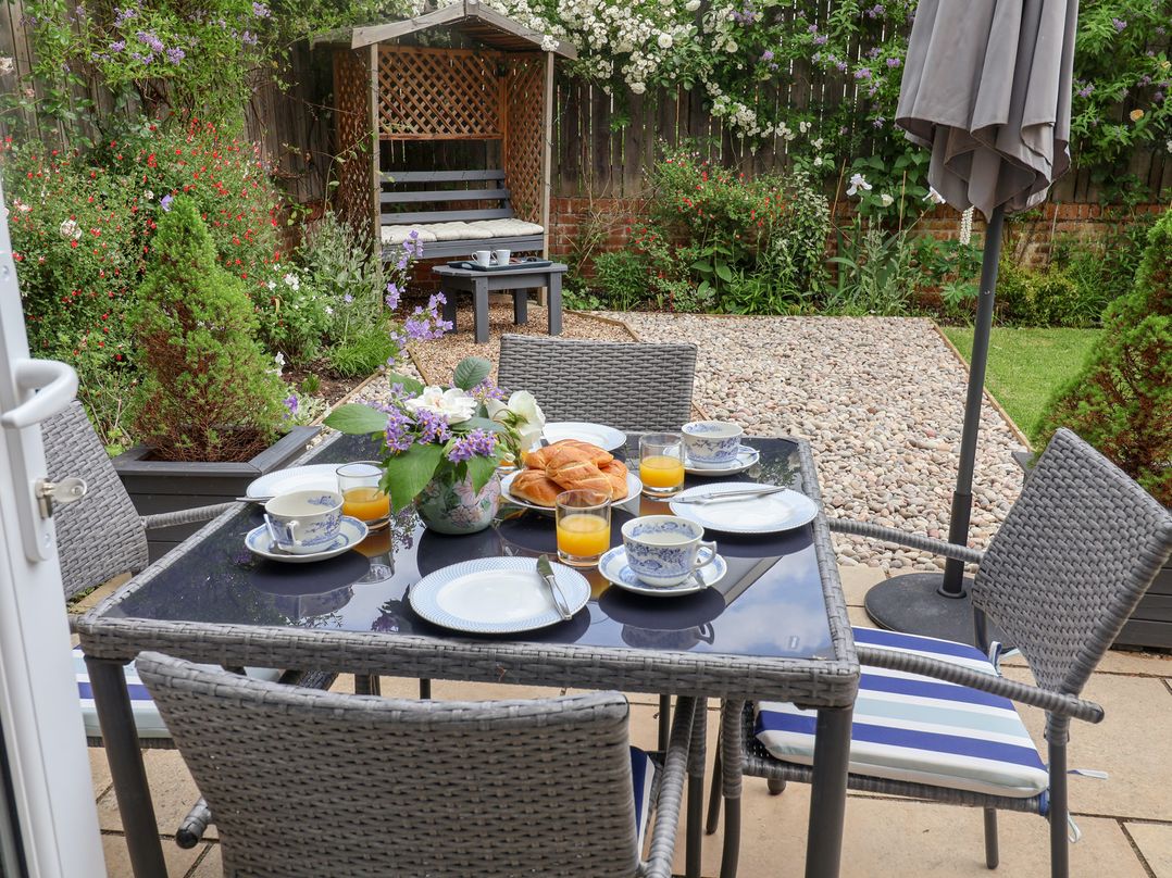 1 Coconut Cottage, Long Melford