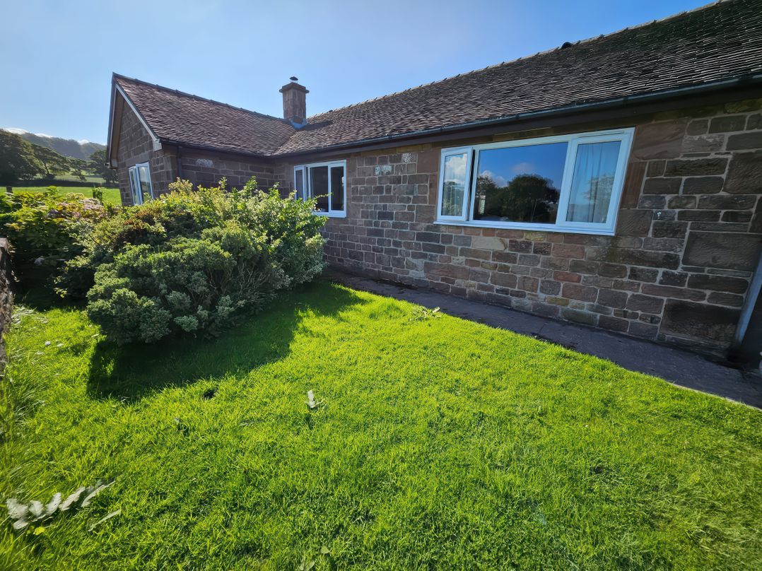 Hawksbridge Bungalow