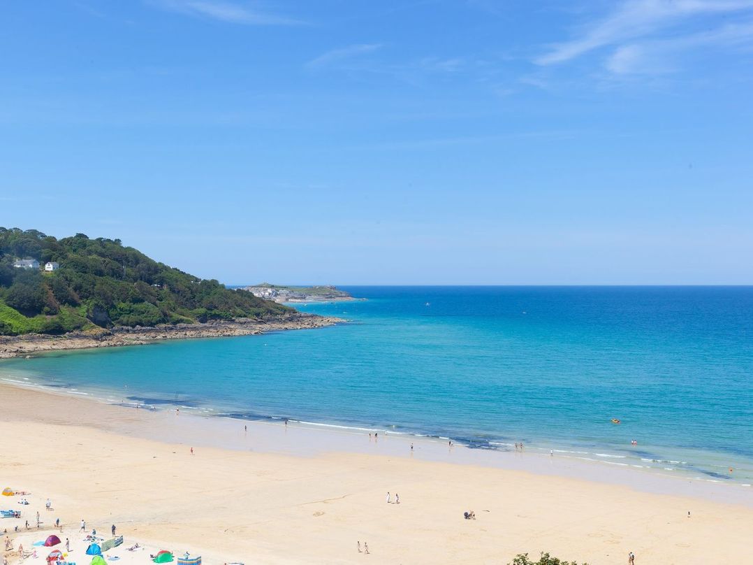 Surf and Sand in Carbis Bay, Cornwall | Cottages & Lodges