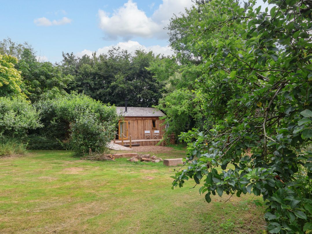 Brambly Cabin
