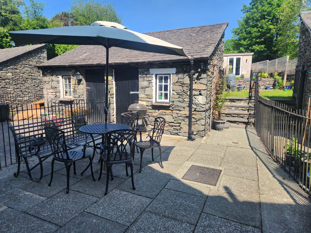 6 Calgarth View