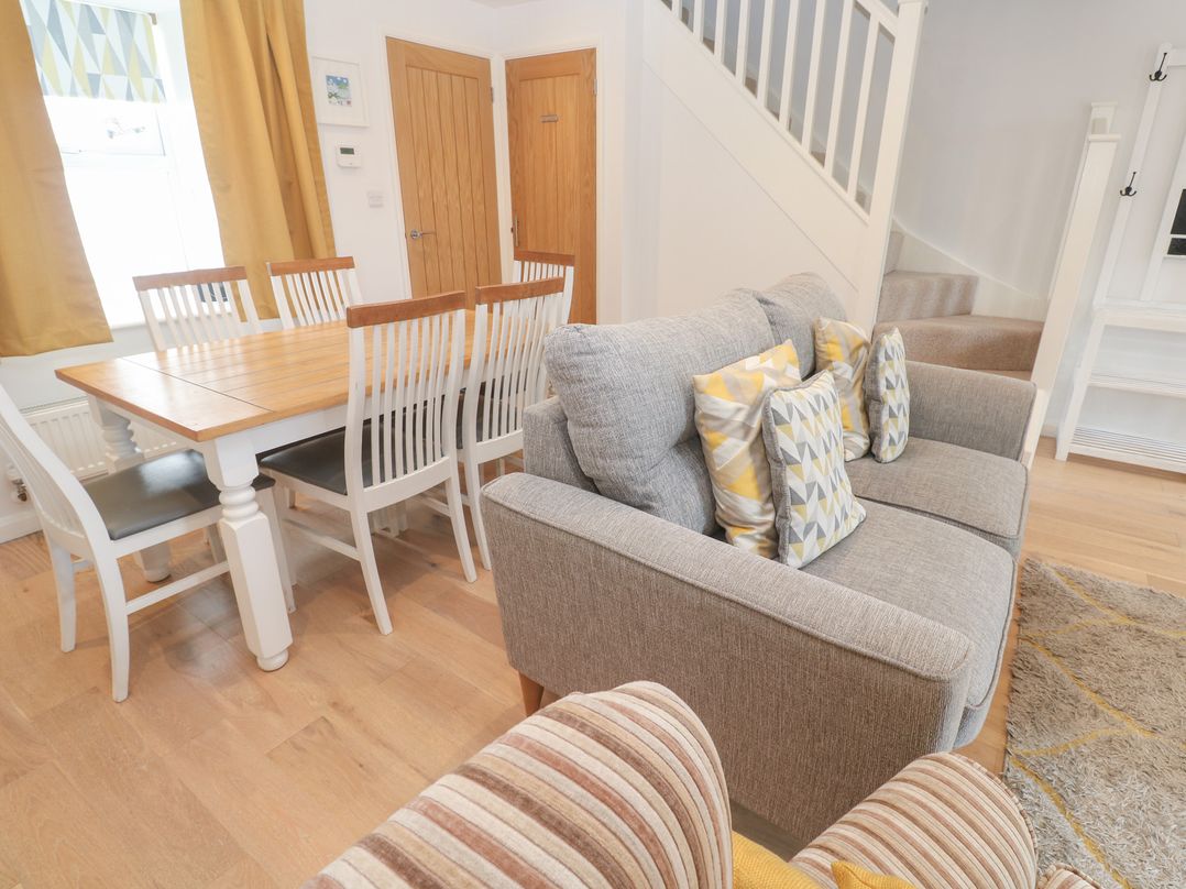 Foundry Cottage In Hayle Harbour