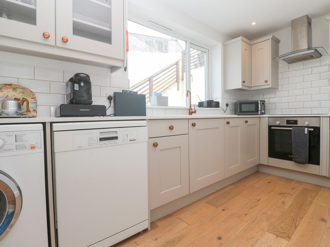 Foundry Cottage In Hayle Harbour