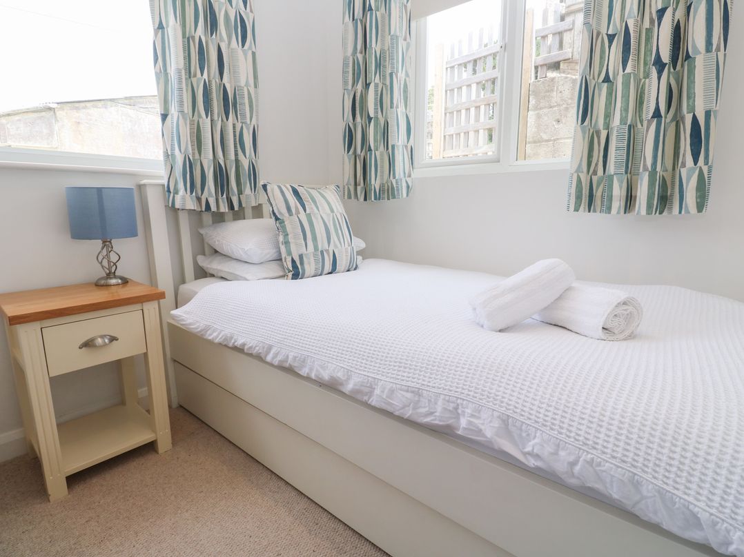 Foundry Cottage In Hayle Harbour