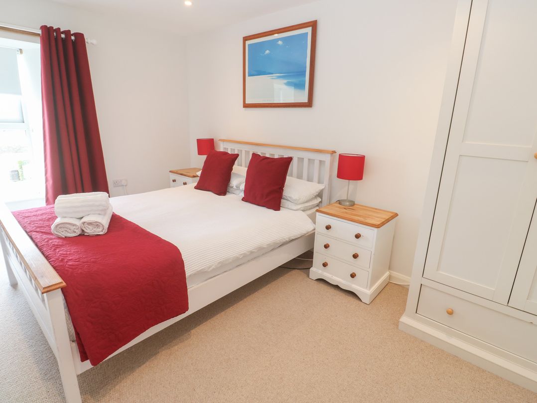 Foundry Cottage In Hayle Harbour