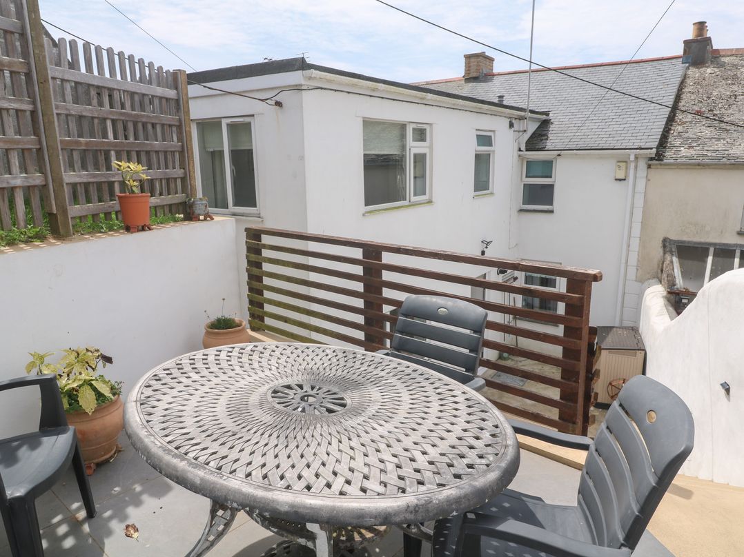 Foundry Cottage In Hayle Harbour