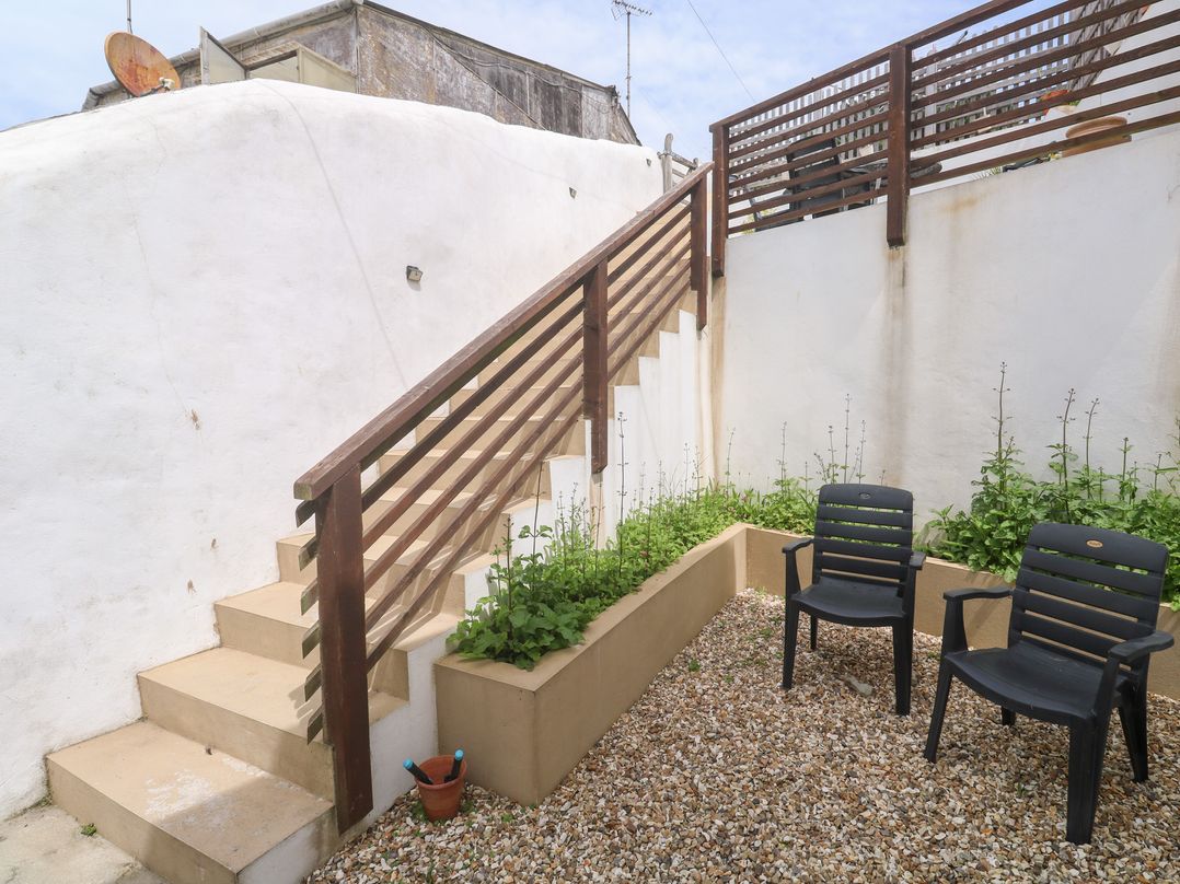 Foundry Cottage In Hayle Harbour