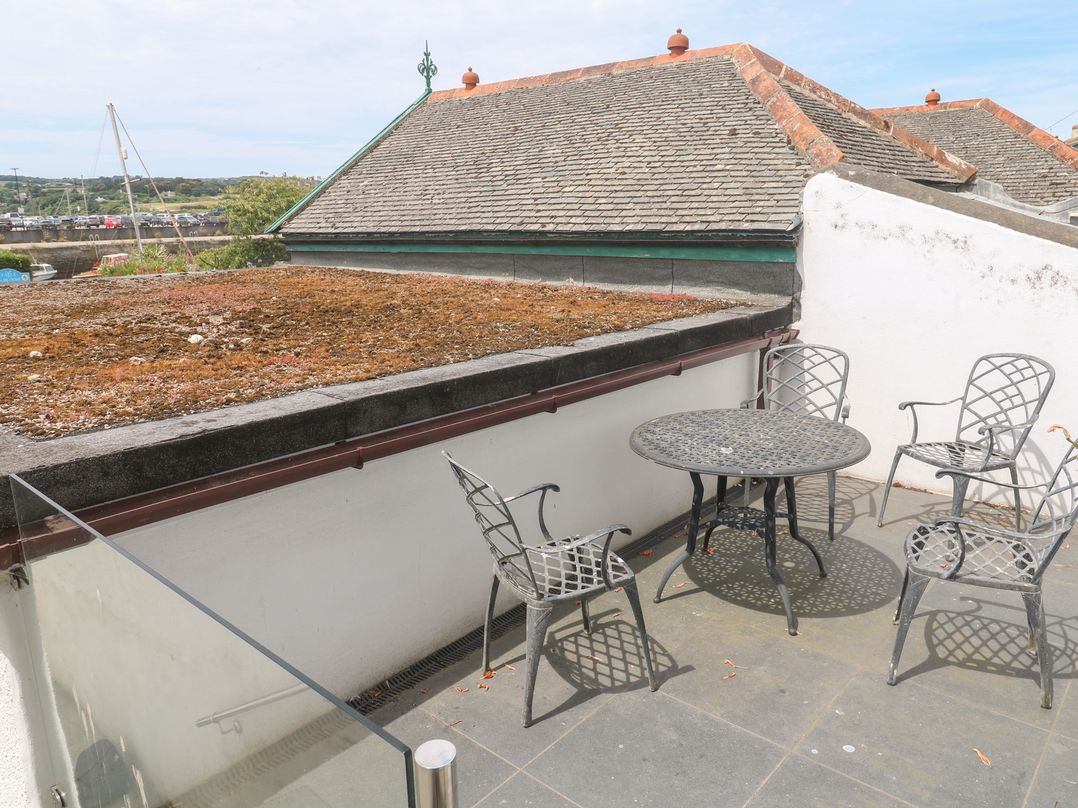 Foundry Cottage In Hayle Harbour