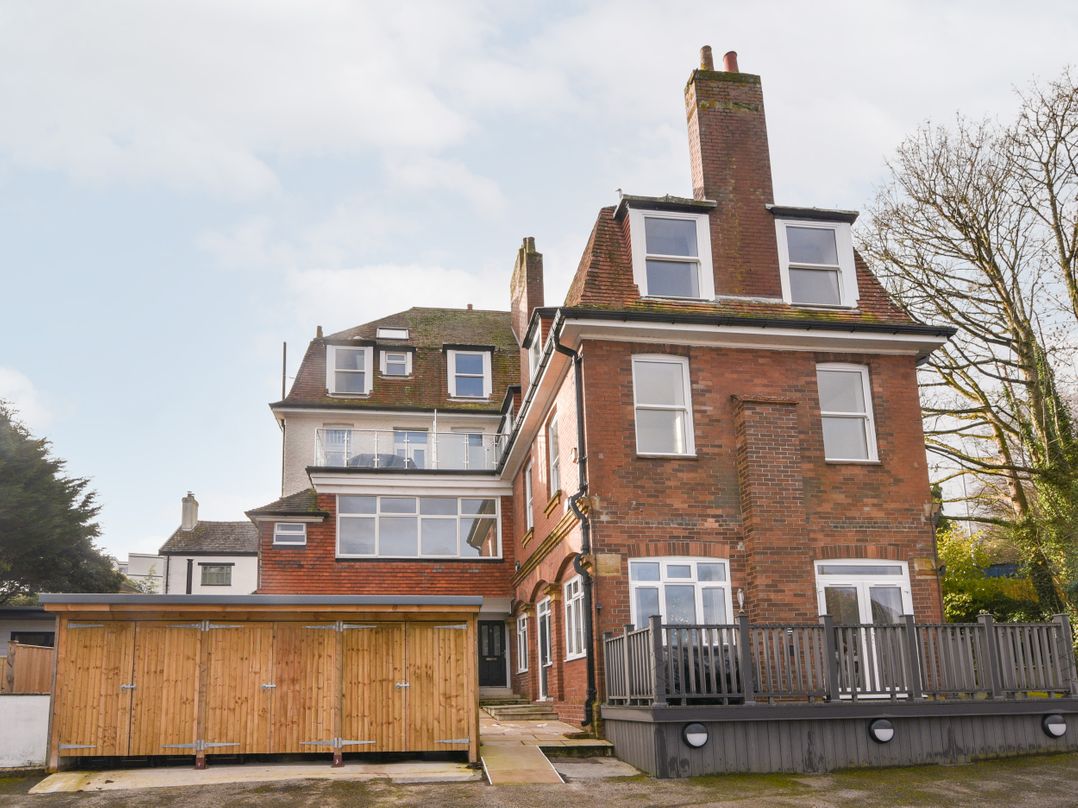 Apartment 5 Victoria House