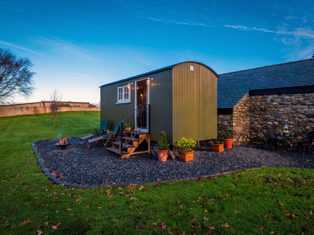 The Pleasant Hut at MountPleasant Farm