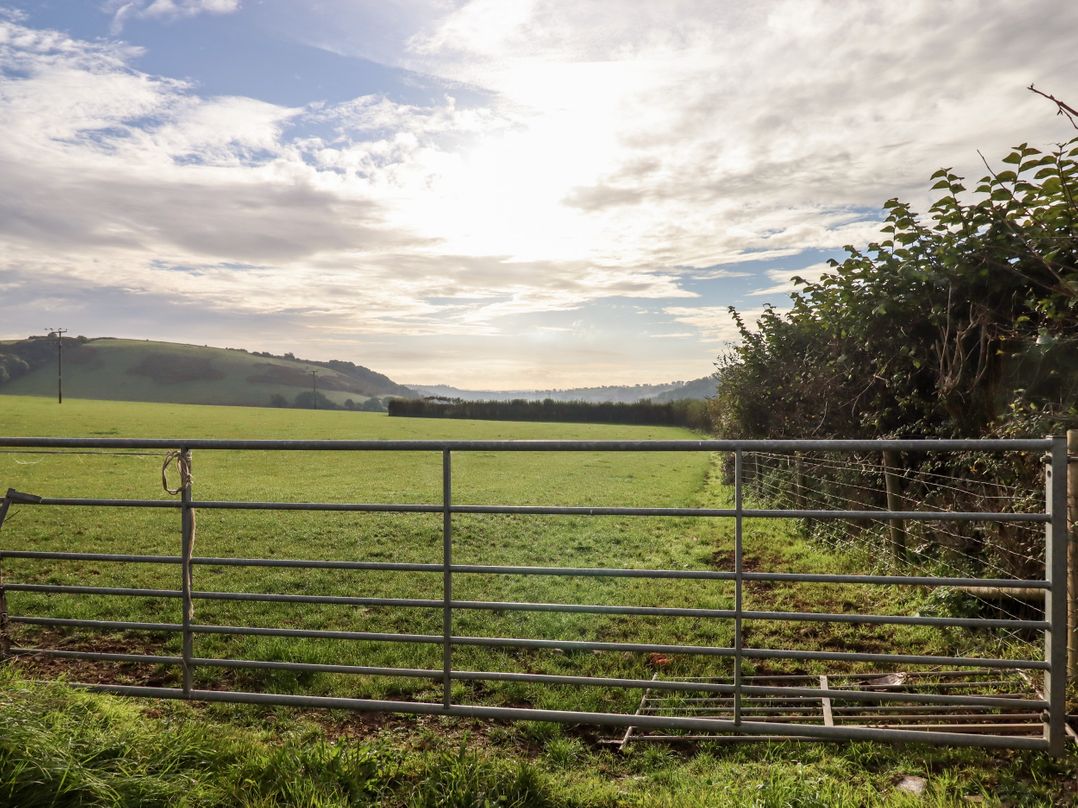 3 Caddaford Barns