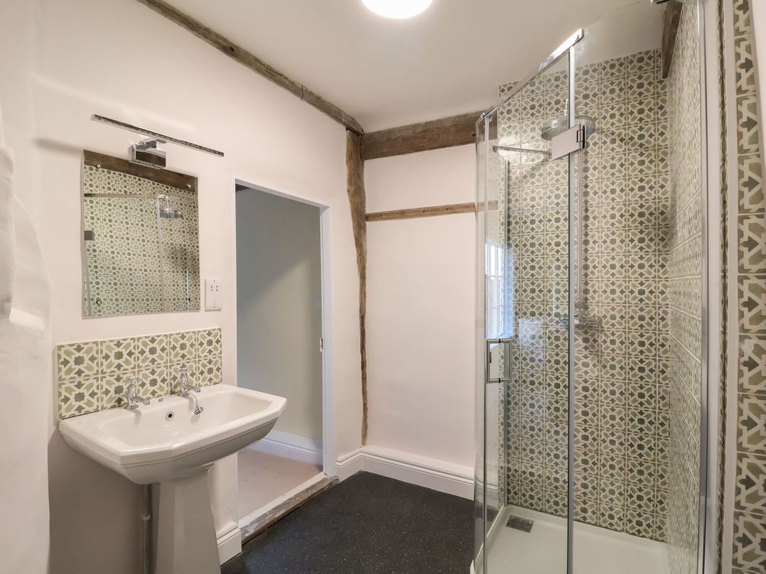 South Grange House - Sleep 16