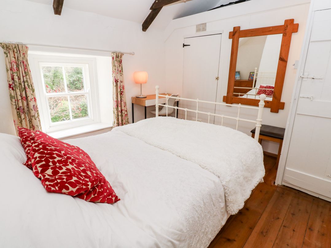 Honeysuckle Cottage