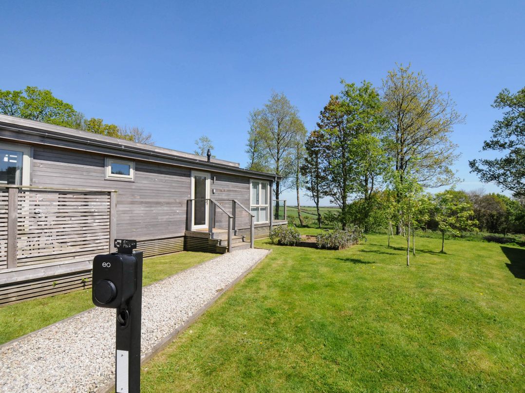 19 Meadow Retreat