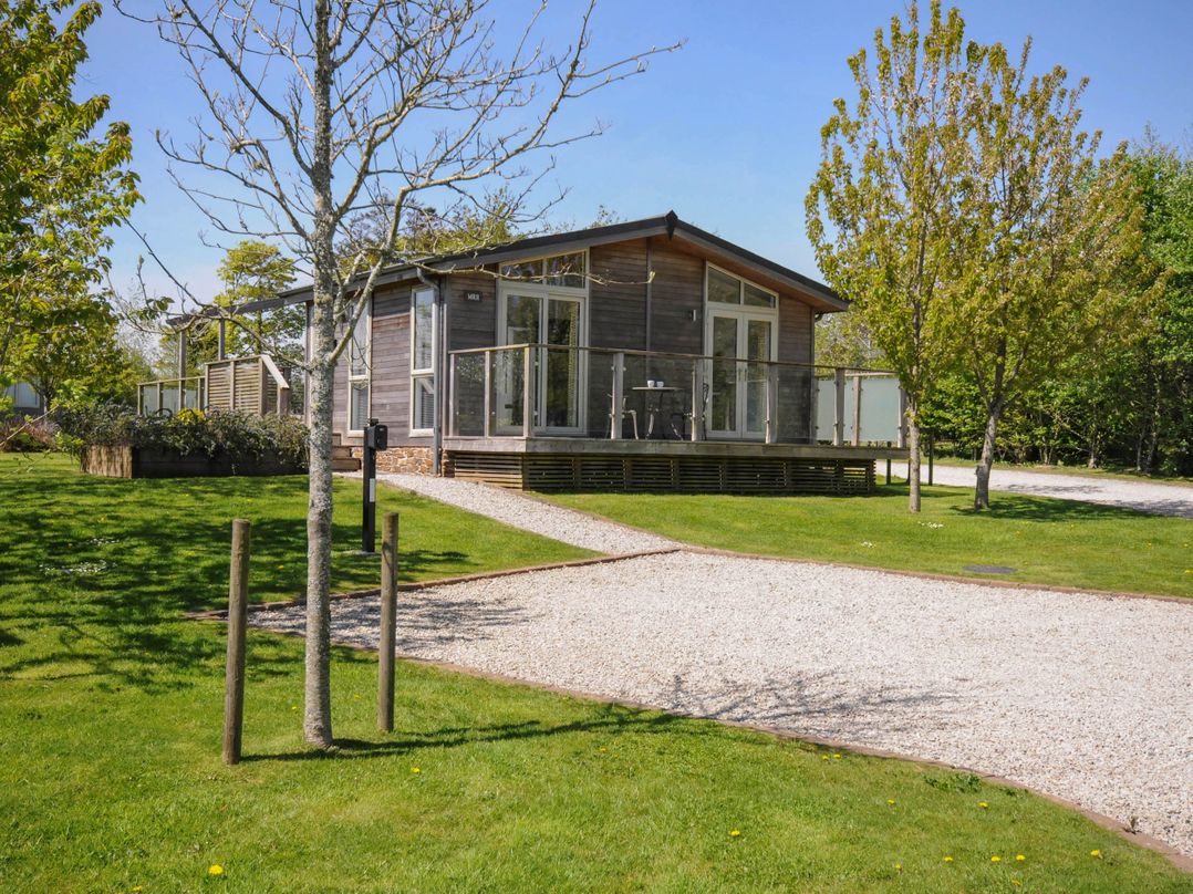 11 Meadow Retreat