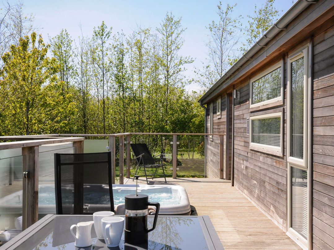 7 Meadow Retreat