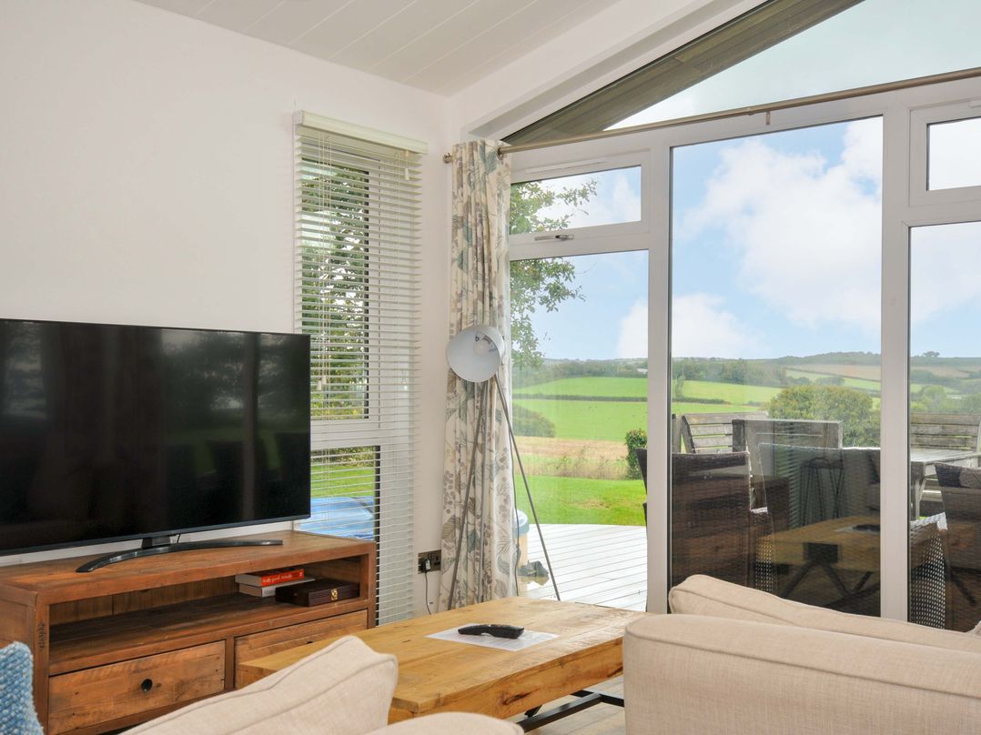 8 Horizon View