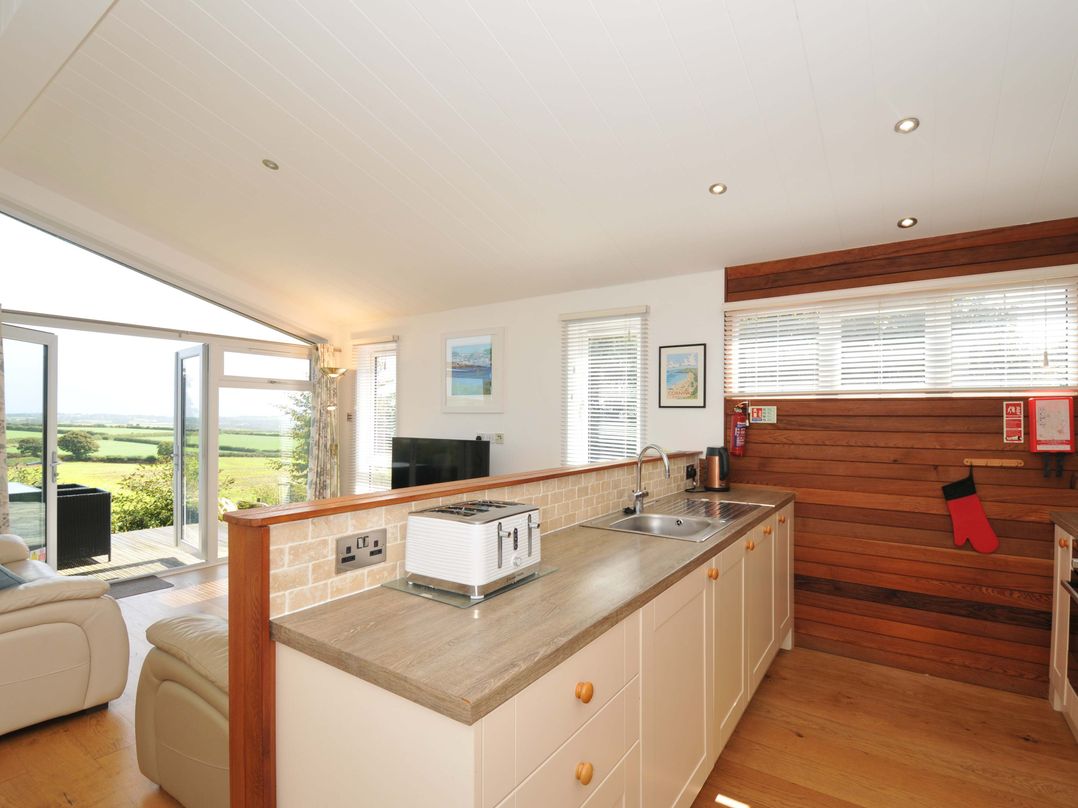 11 Horizon View