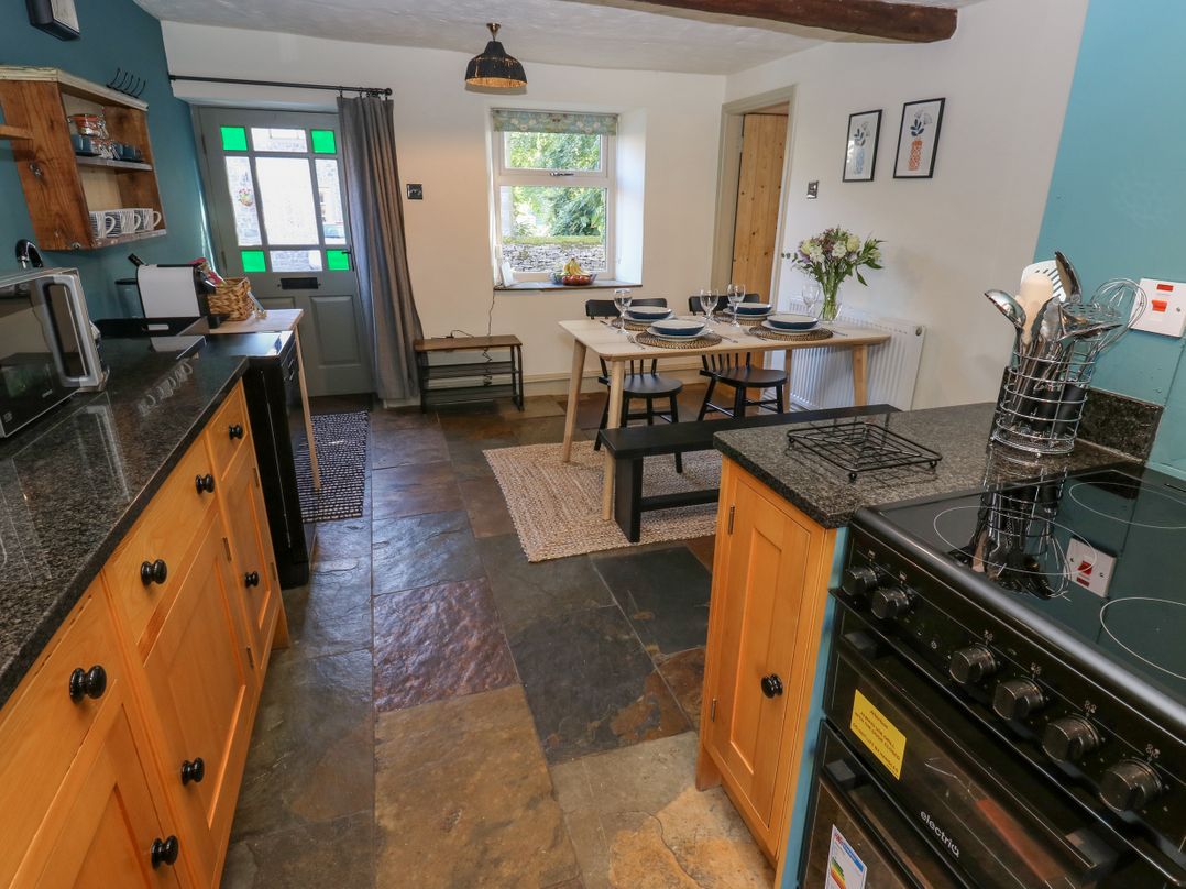 Flora Cottage