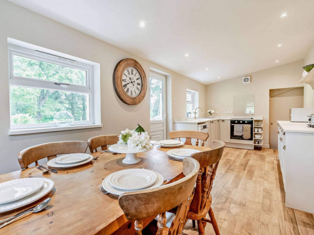 Upper Hillside Cottage