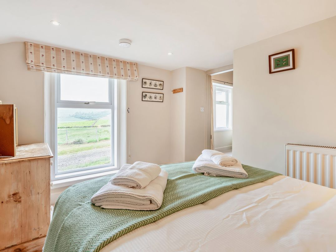 Upper Hillside Cottage