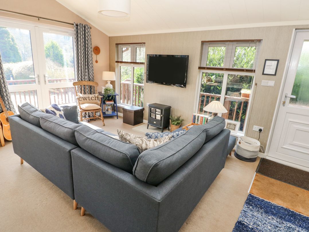1 Hornbeam Lodge