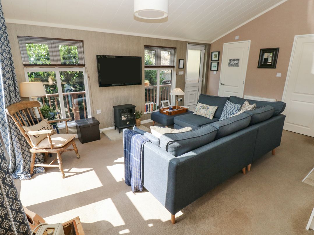 1 Hornbeam Lodge