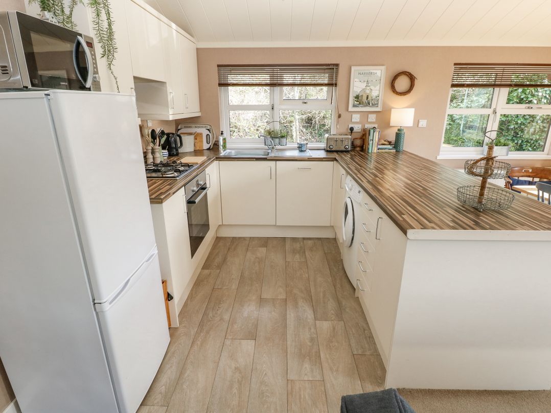 1 Hornbeam Lodge