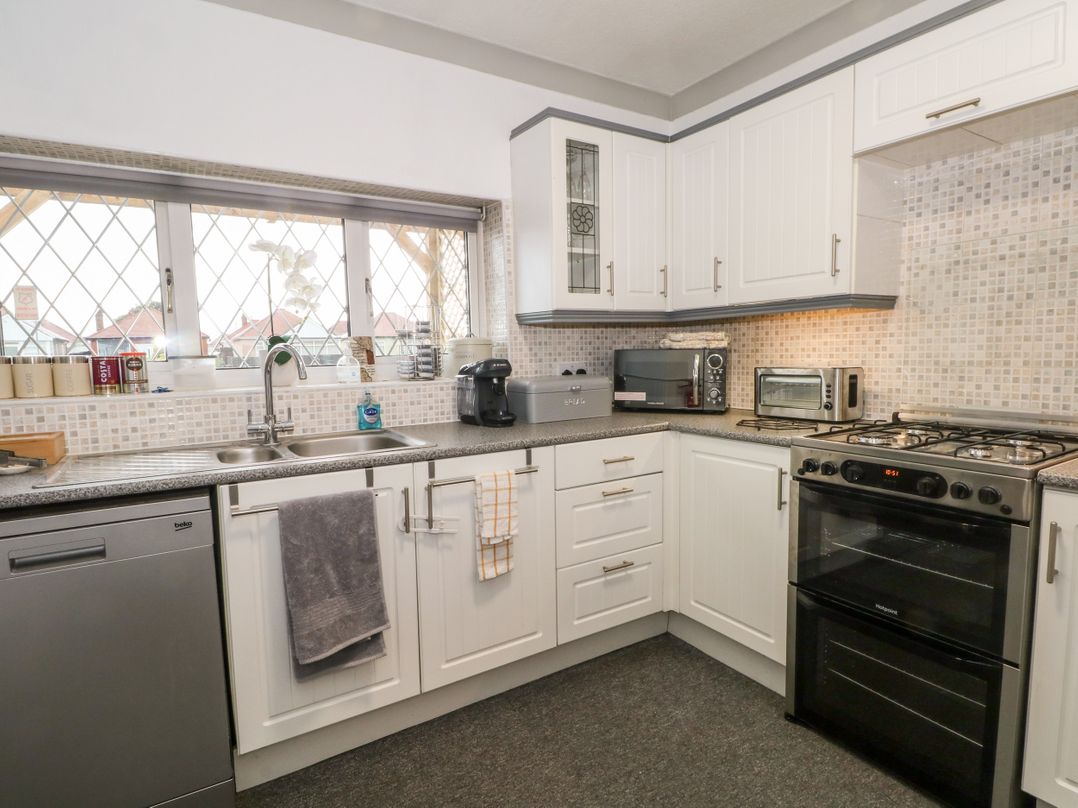 5 Woodside Avenue
