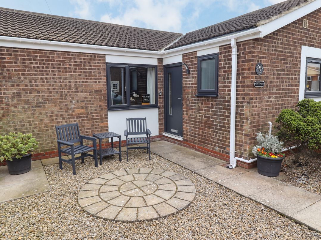 Flora Cottage