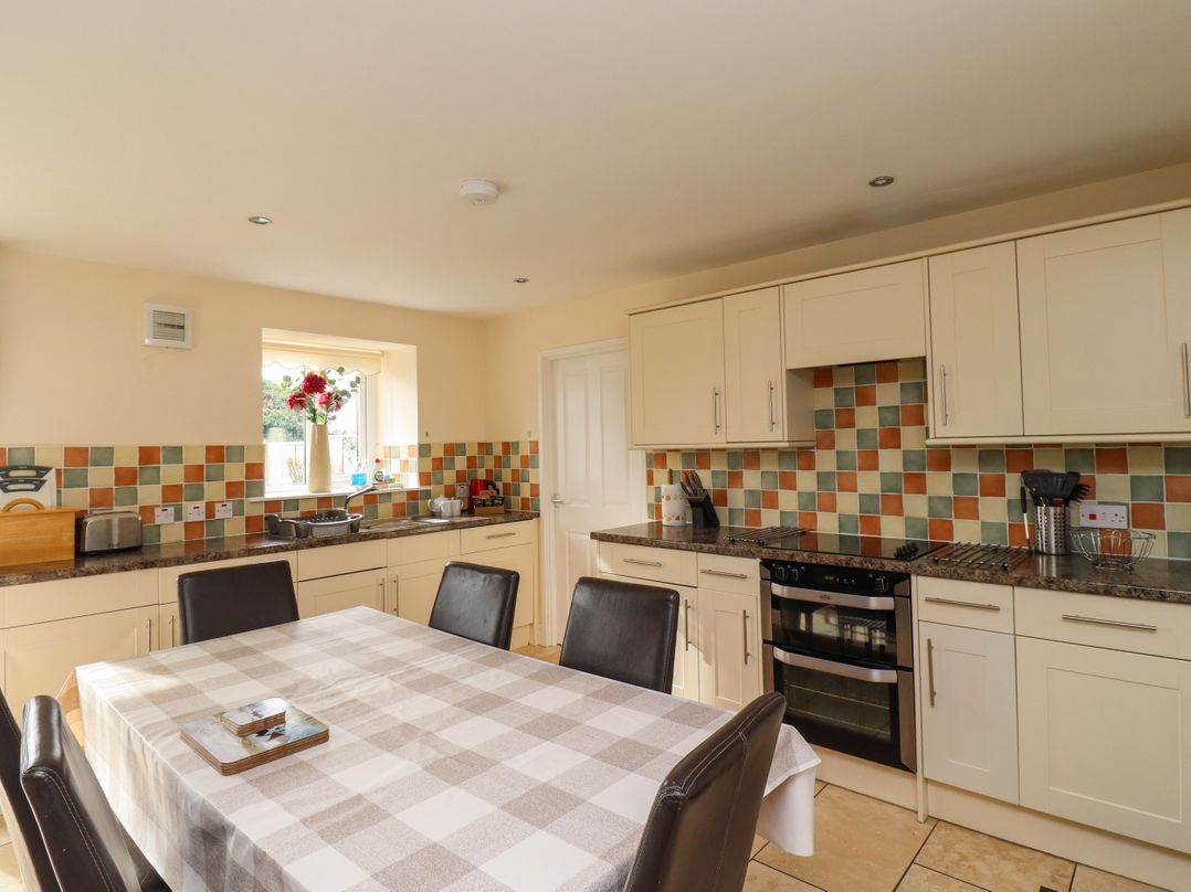 Sunshine Cottage