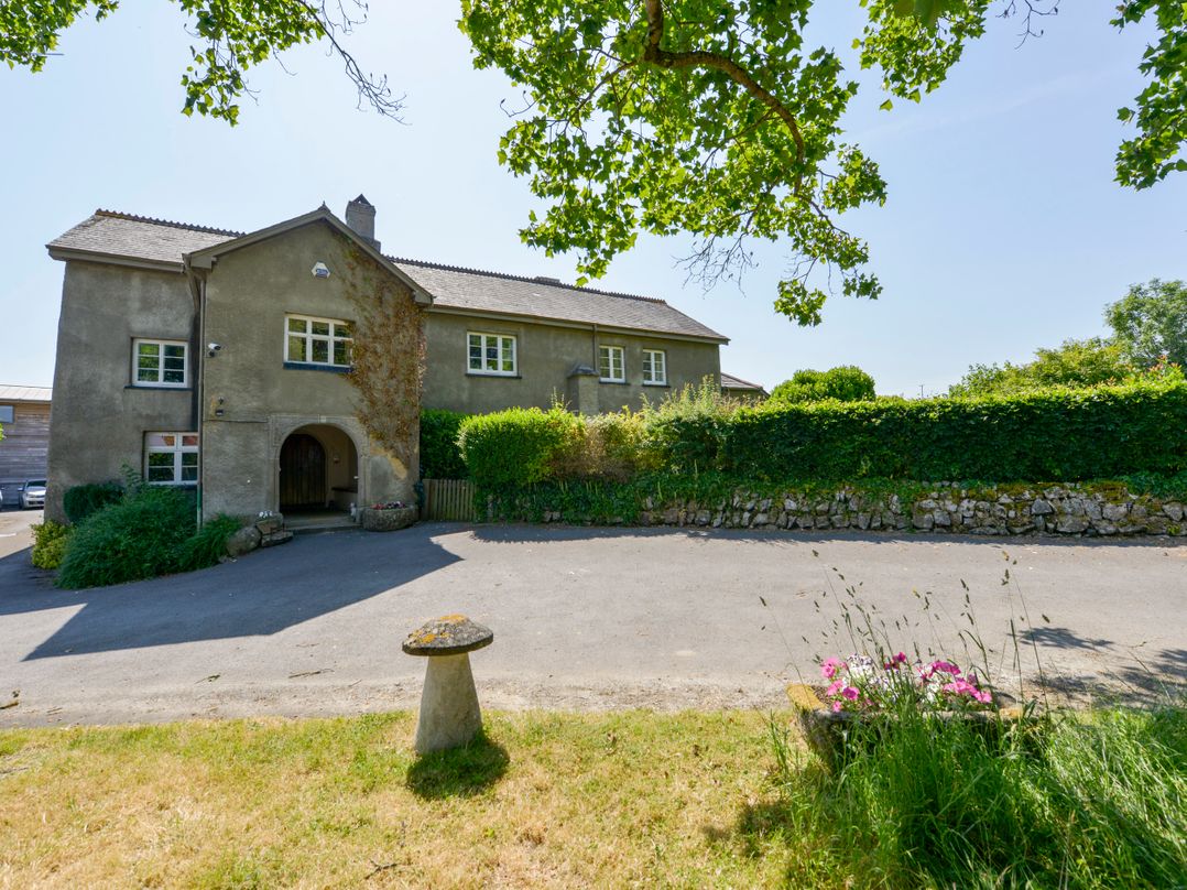 Twelve Oaks Farmhouse
