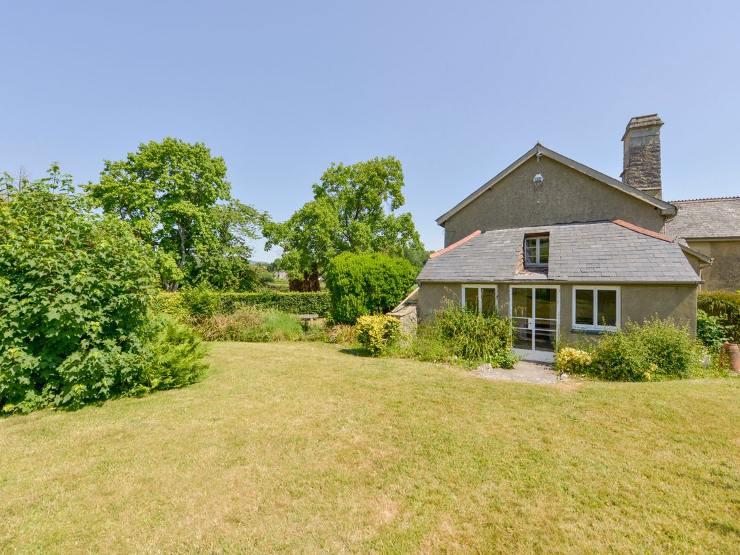 Twelve Oaks Farmhouse