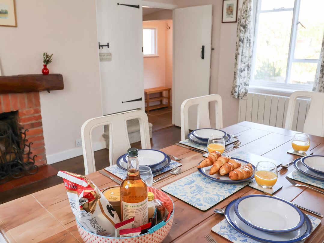 Rhubarb Cottage