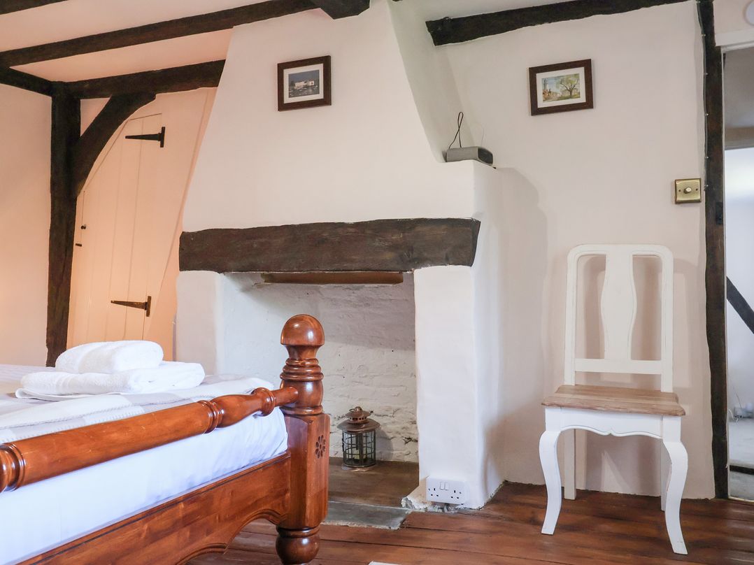 Rhubarb Cottage