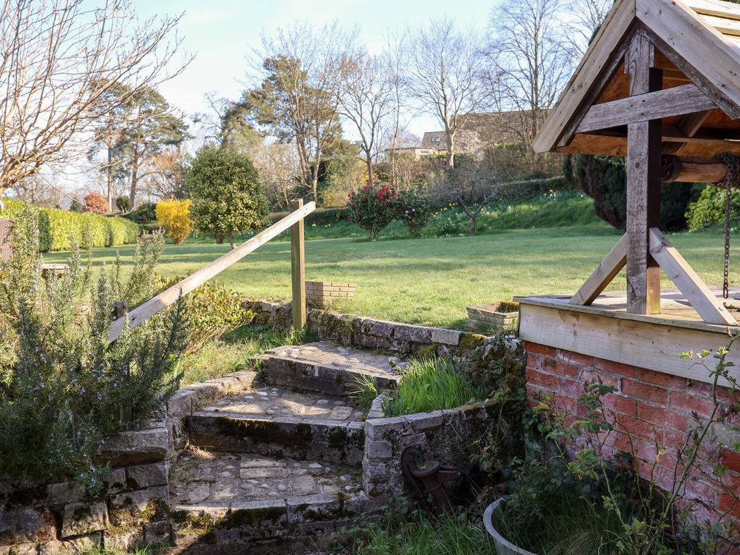 Rhubarb Cottage