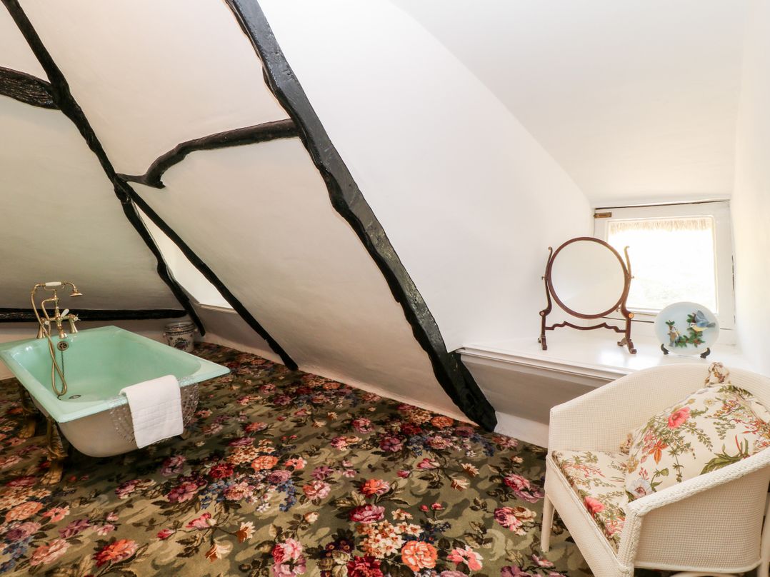 Kellacott Cottage