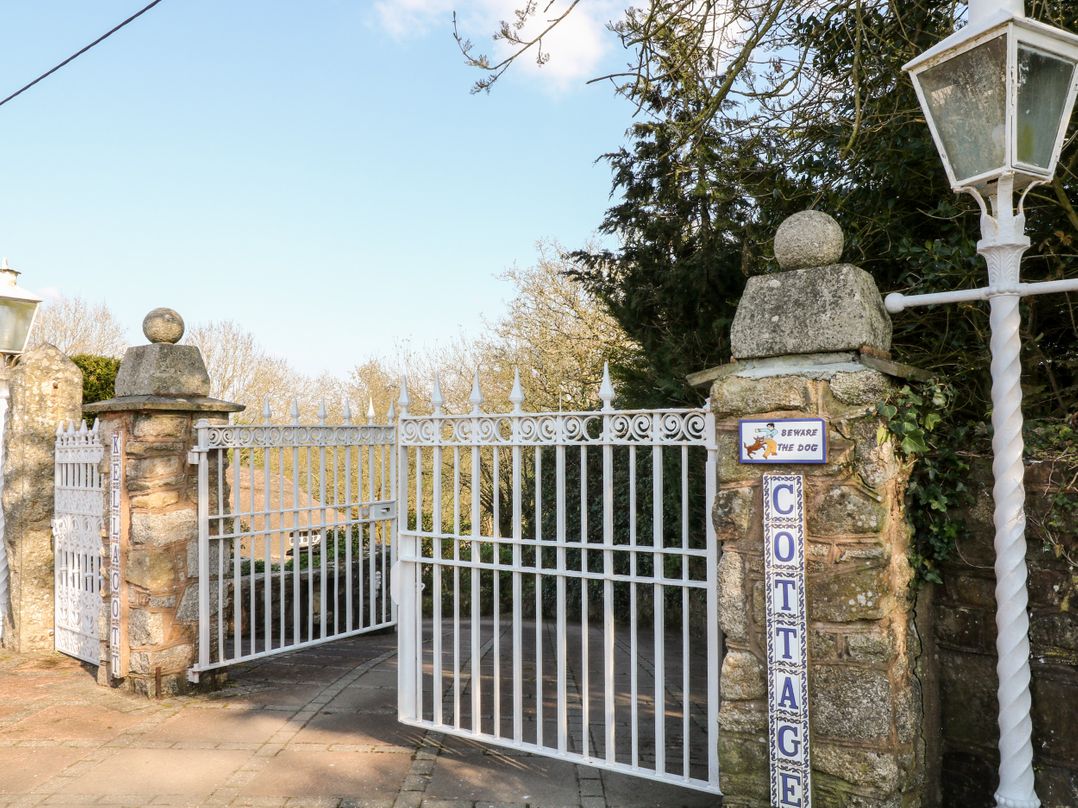 Kellacott Cottage