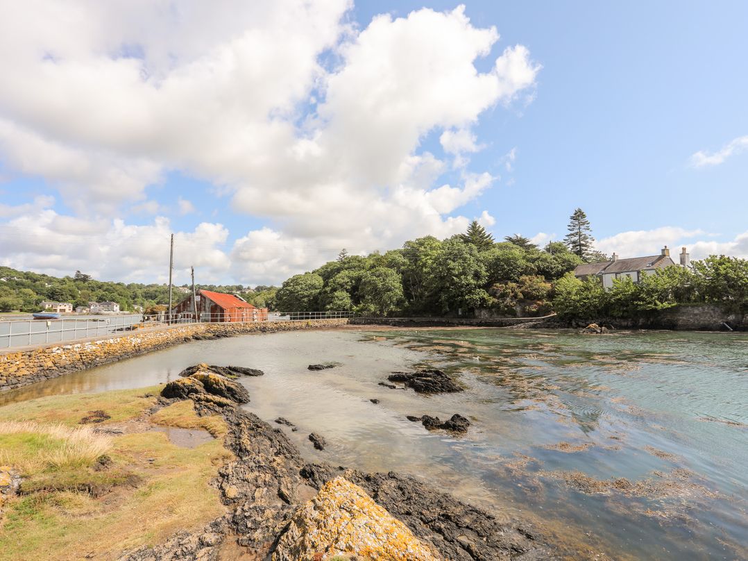 Ynys Faelog Cottage