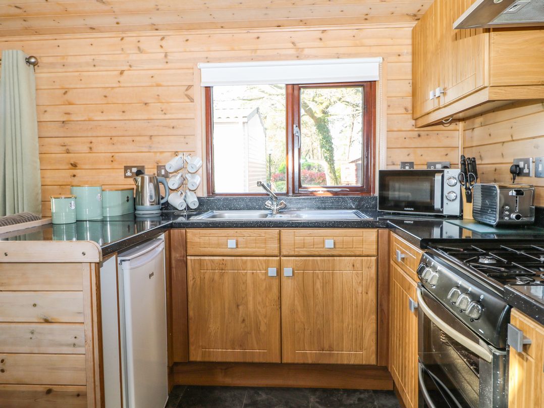 Pinecone Cabin