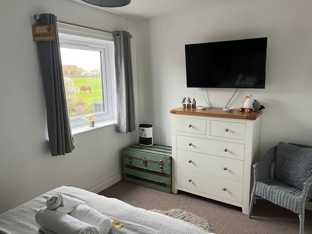 22 Longstone Park