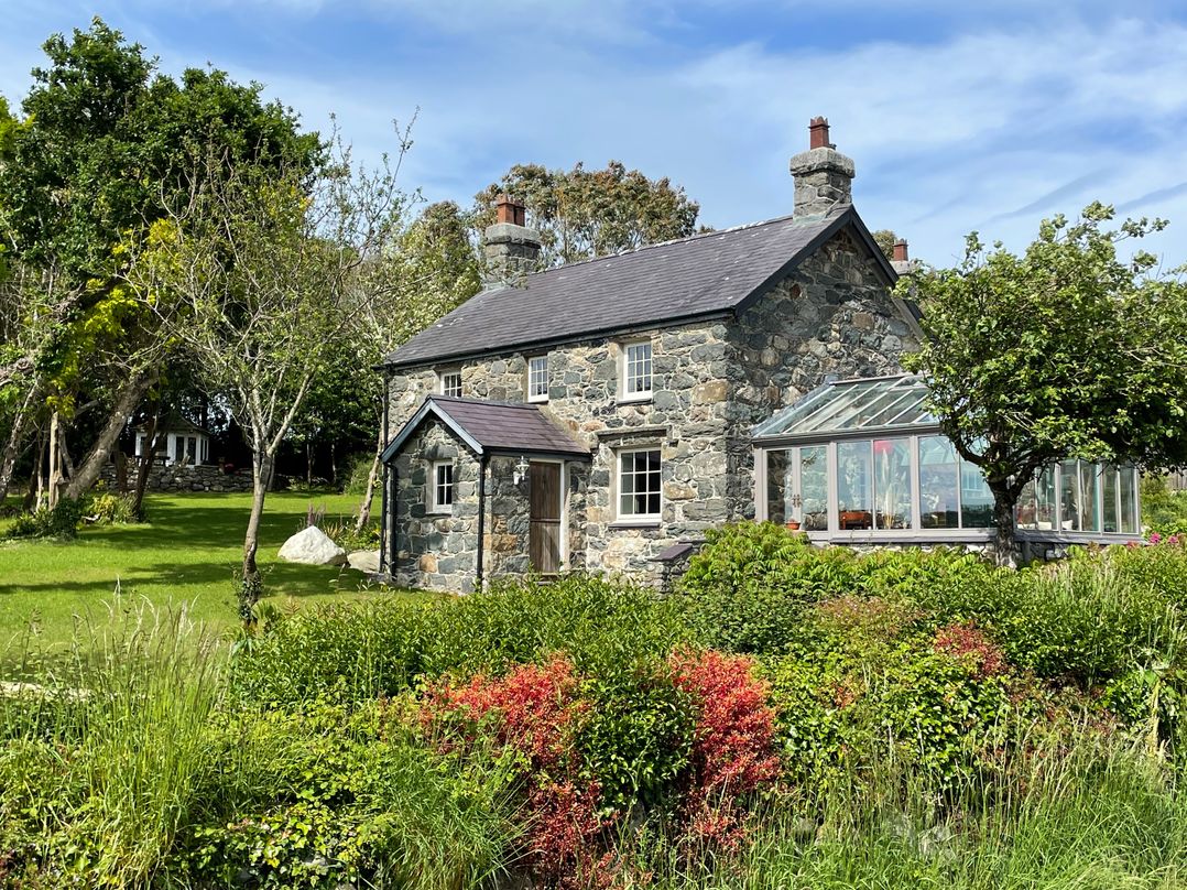 Bryncynan Fawr Farmhouse