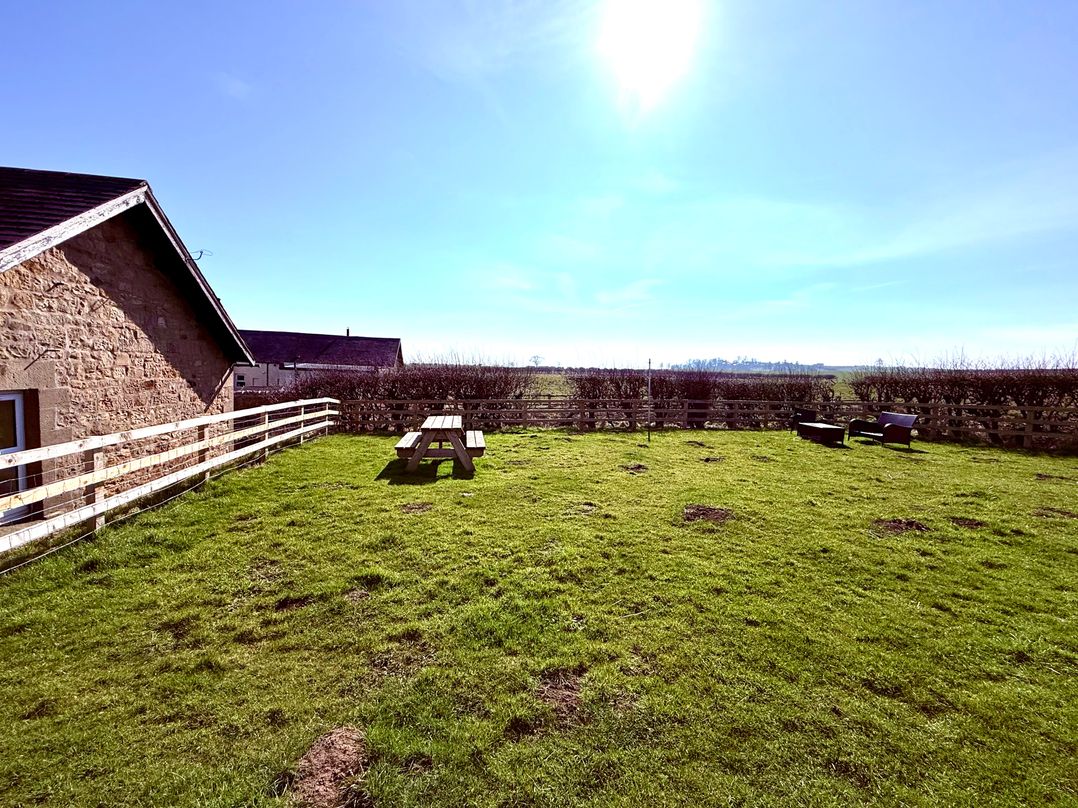 Lonnon Cottage