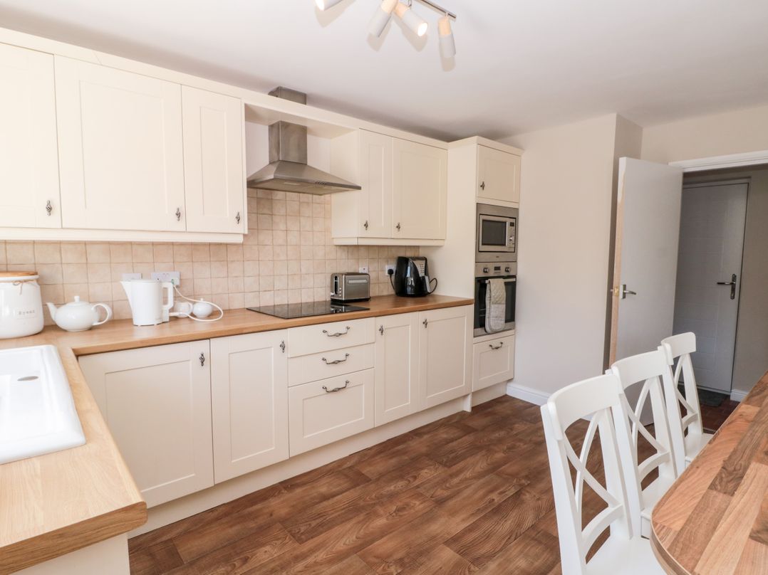 Highcliffe Cottage