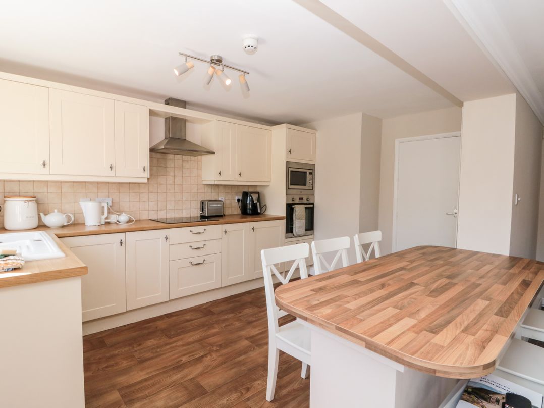 Highcliffe Cottage