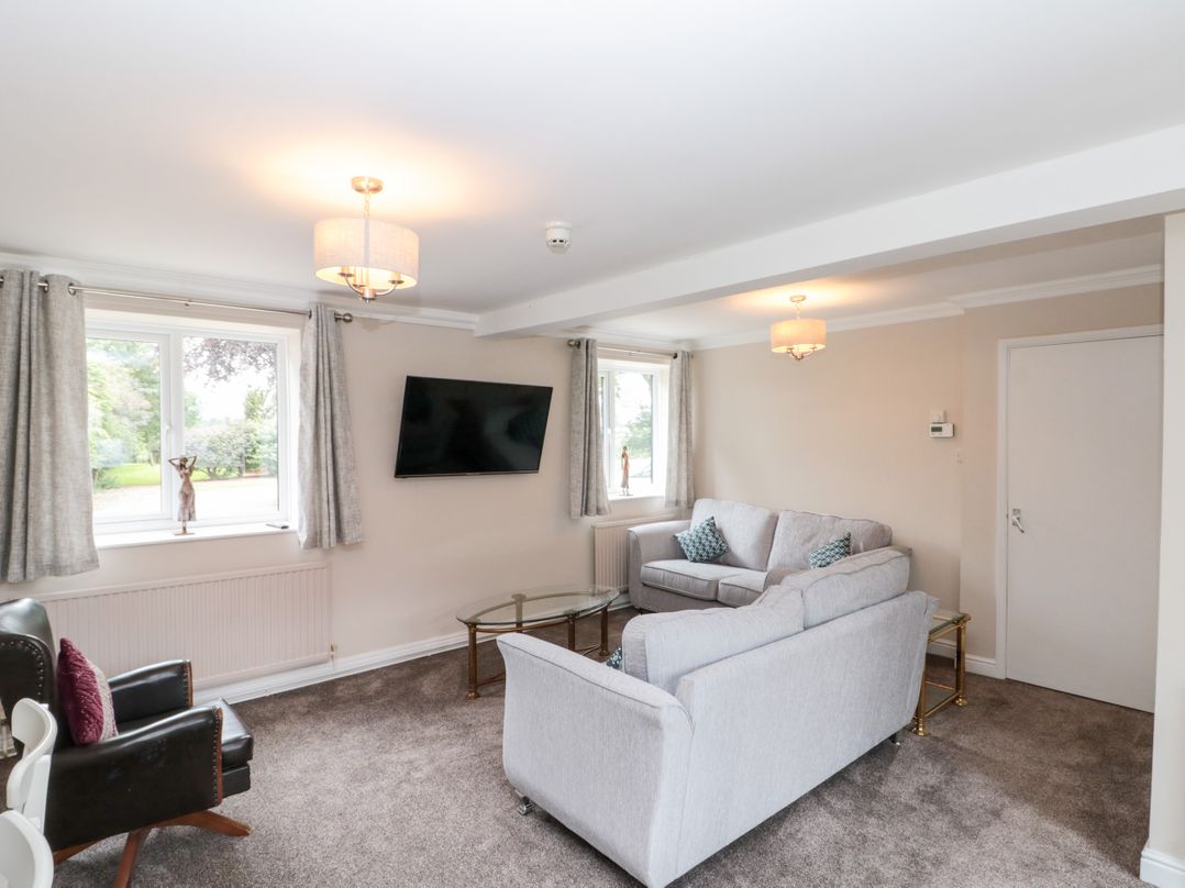 Highcliffe Cottage