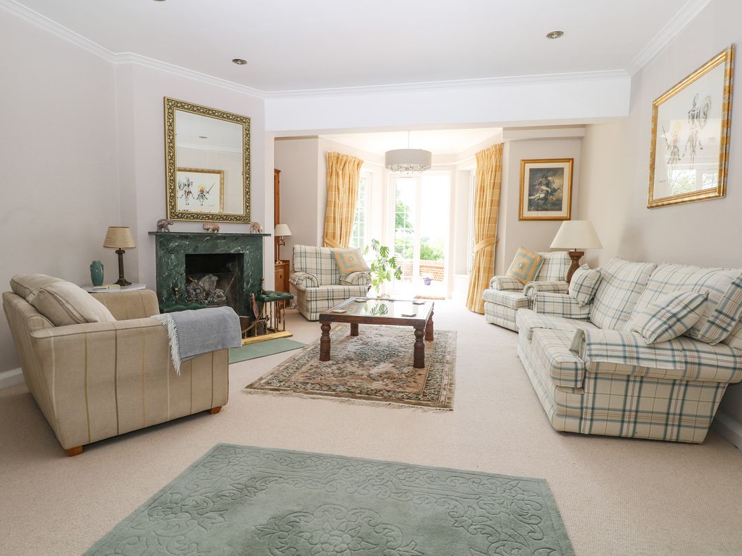 Coombe Place House