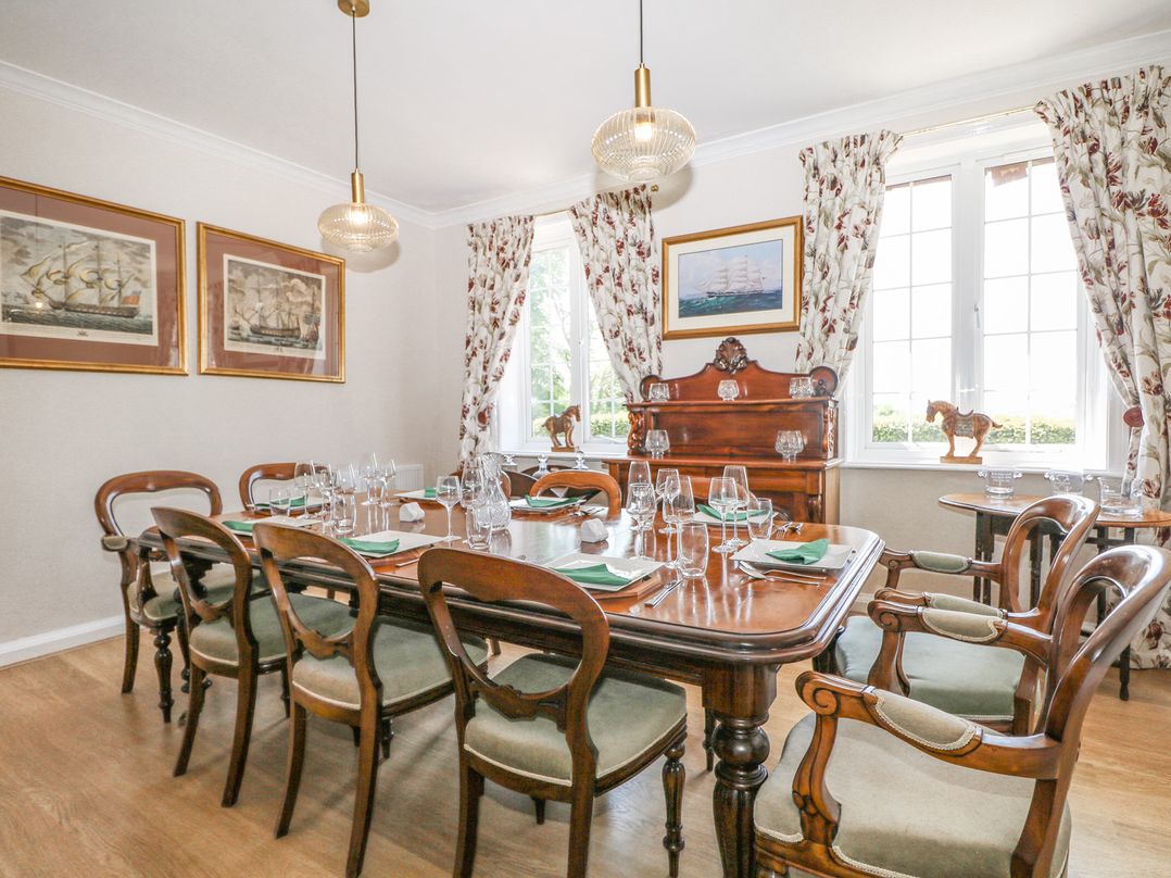 Coombe Place House
