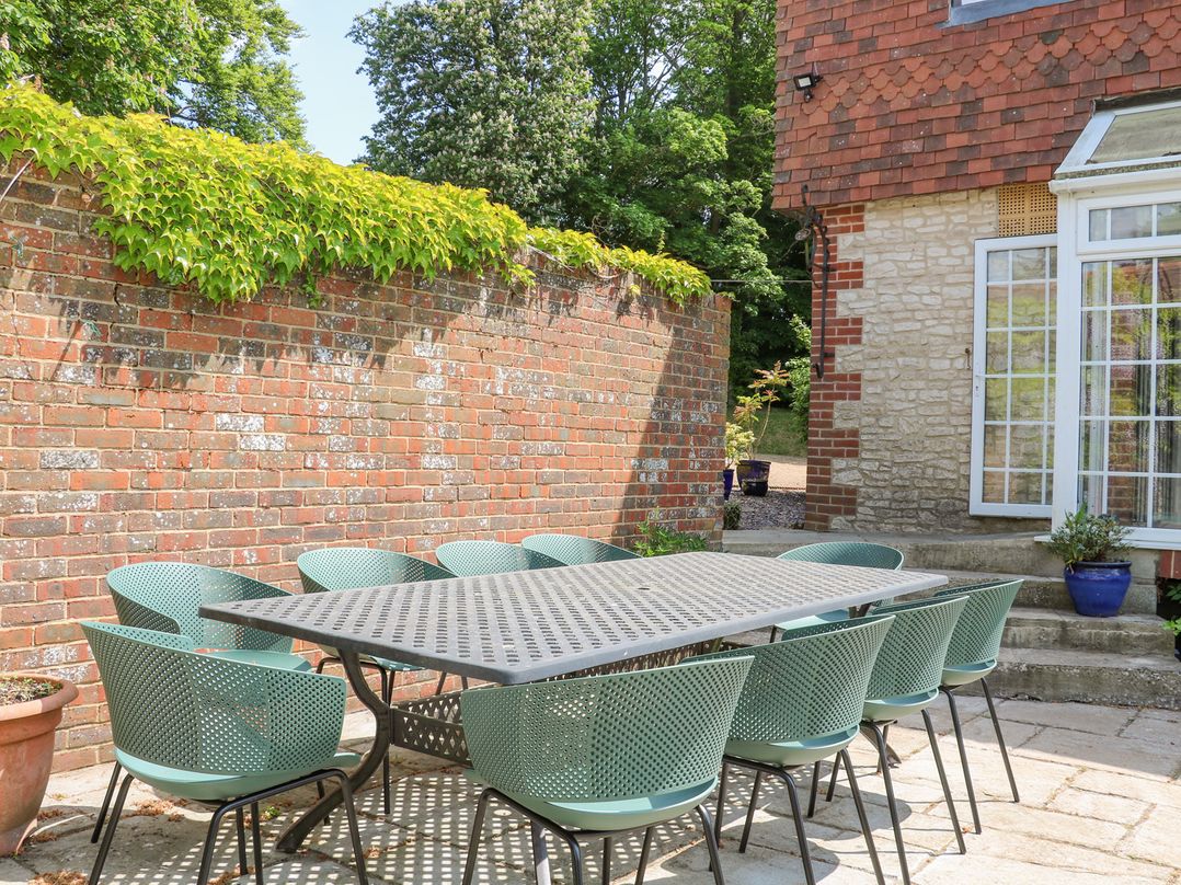 Coombe Place House