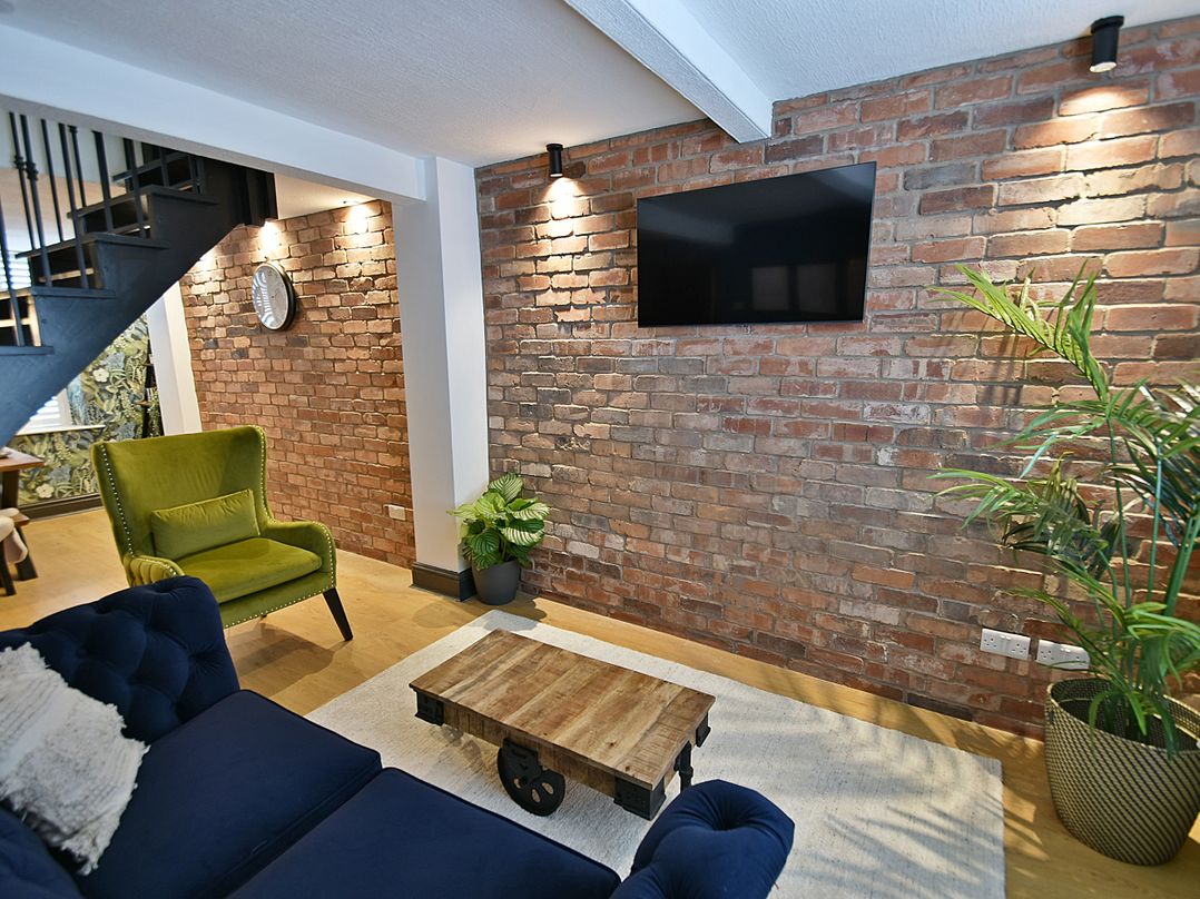 25 Lowergate